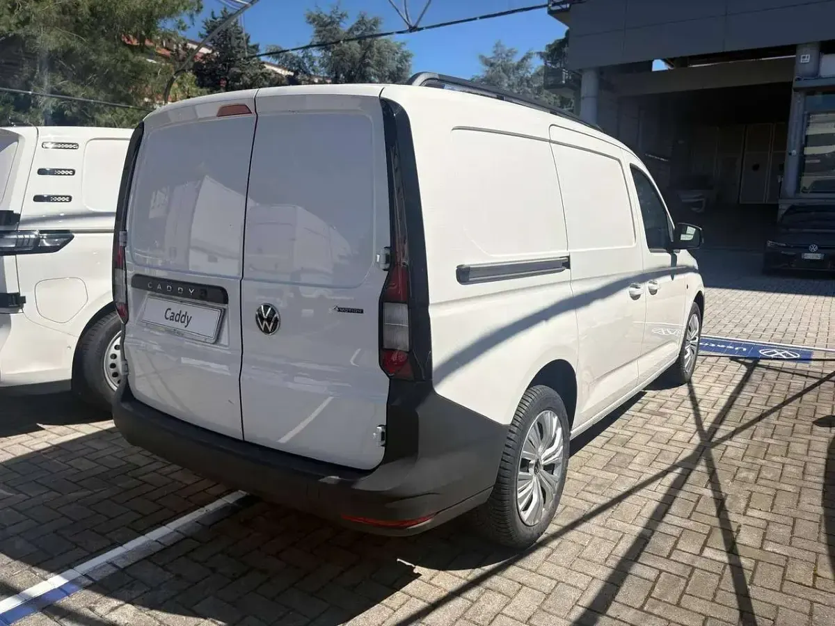 Nuova VW Caddy Maxi 122 CV (89 kW) 2026 Clear white Monovolume