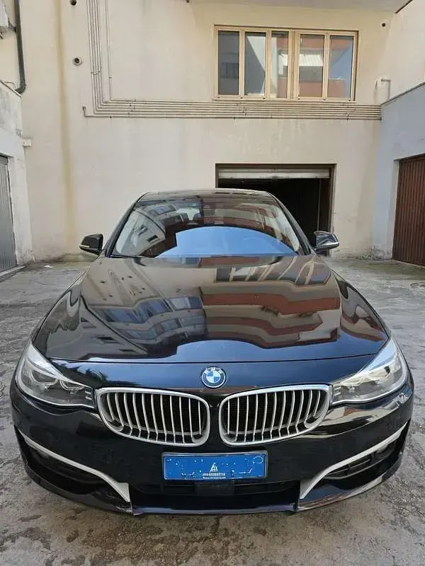 Usata BMW 320 Gran Turismo Efficient Dynamics 184 CV (135 kW) 2013 Nero Berlina