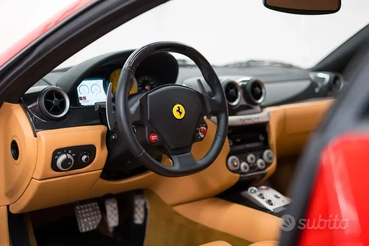 Usata Ferrari 599 620 CV (456 kW) 2006 Rosso Coupé