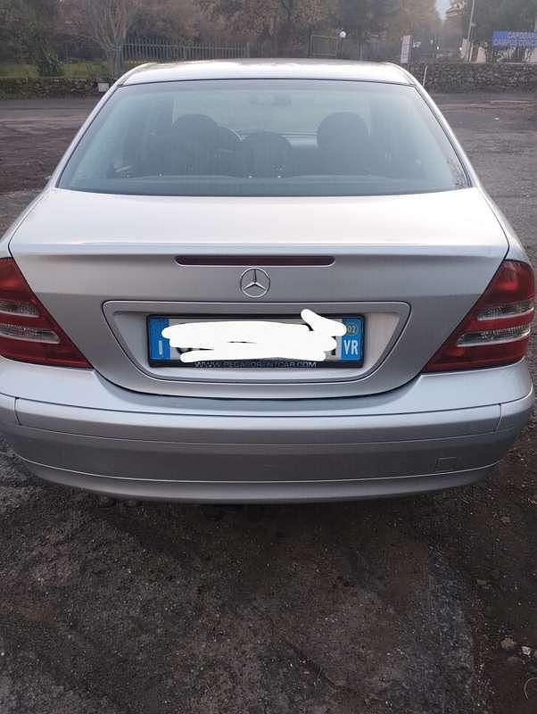 Usata Mercedes C200 Classic 116 CV (85 kW) 2002 Berlina