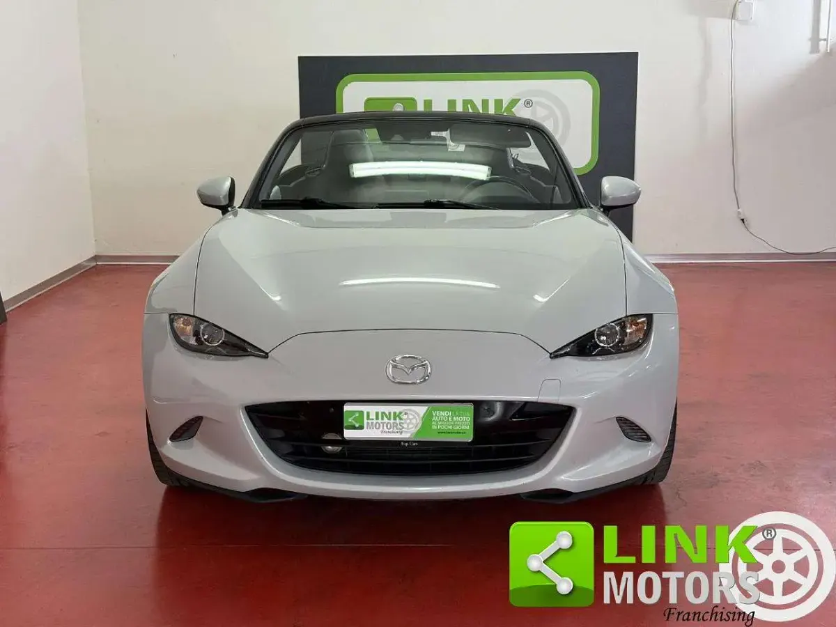 Usata Mazda MX5 Inclusive 184 CV (135 kW) 2019 Bianco Cabrio