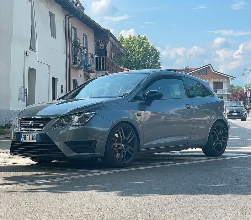 Usata Seat Ibiza CUPRA 2017 Grigio Berlina