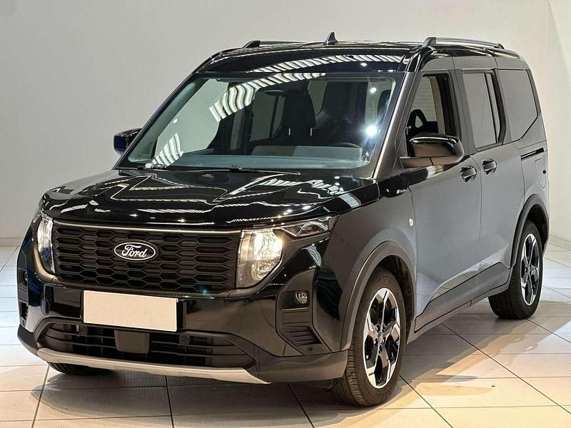 Usata Ford Tourneo Courier Active 124 CV (91 kW) 2024 Nero Monovolume