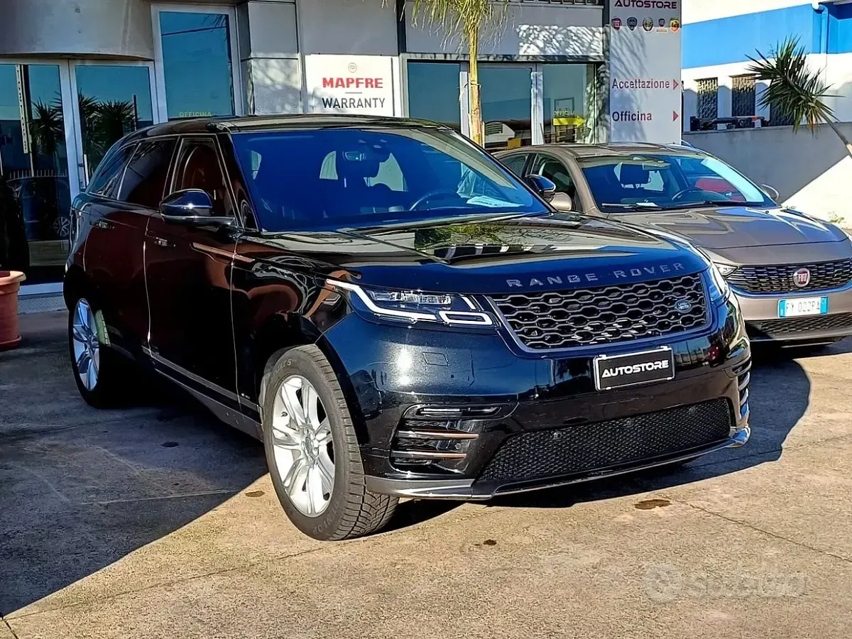 Usata Land Rover Range Rover Velar R-Dynamic 241 CV (177 kW) 2019 Nero SUV