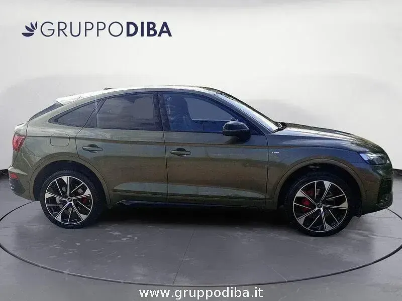 Usata Audi Q5 Sportback S-Line 204 CV (150 kW) 2023 Verde SUV