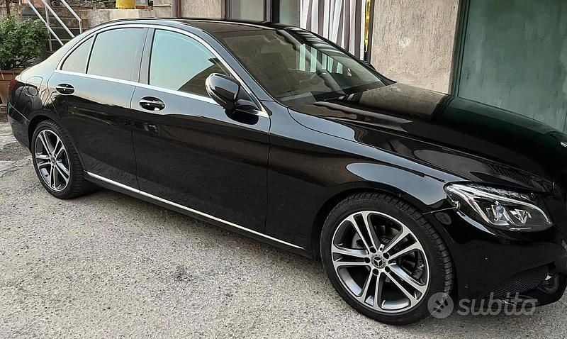 Usata Mercedes C200 184 CV (135 kW) 2018 Nero Berlina