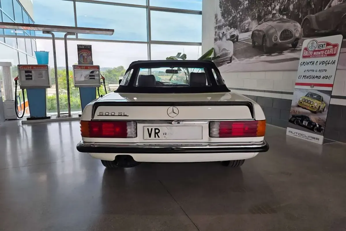 Usata Mercedes SL500 231 CV (169 kW) 1985 Bianco Cabrio