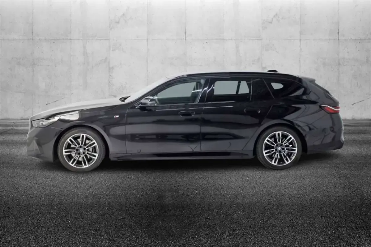 Usata BMW 540 M Sport 286 CV (210 kW) 2024 Grigio Station wagon