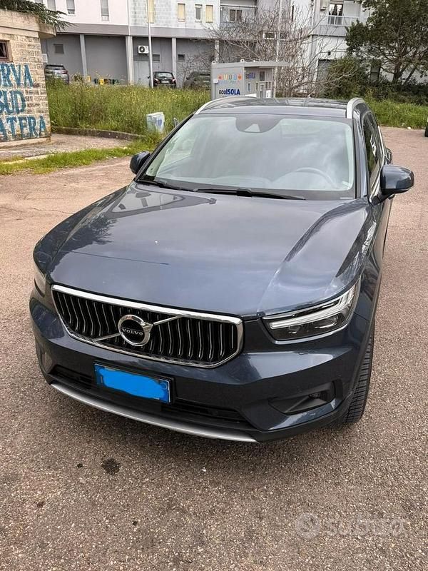 Usata Volvo XC40 Inscription 190 CV (139 kW) 2020 Blu SUV