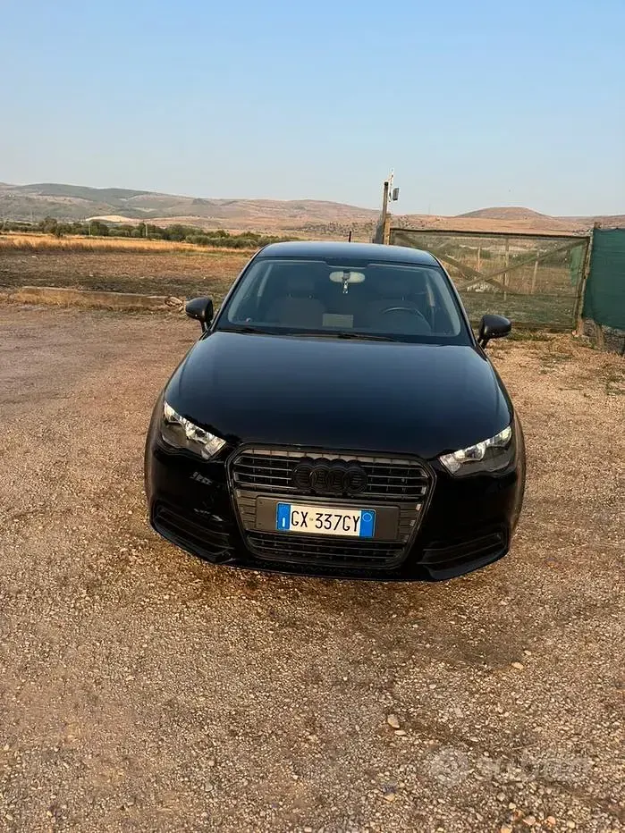 Usata Audi A1 105 CV (77 kW) 2012 Nero Utilitaria