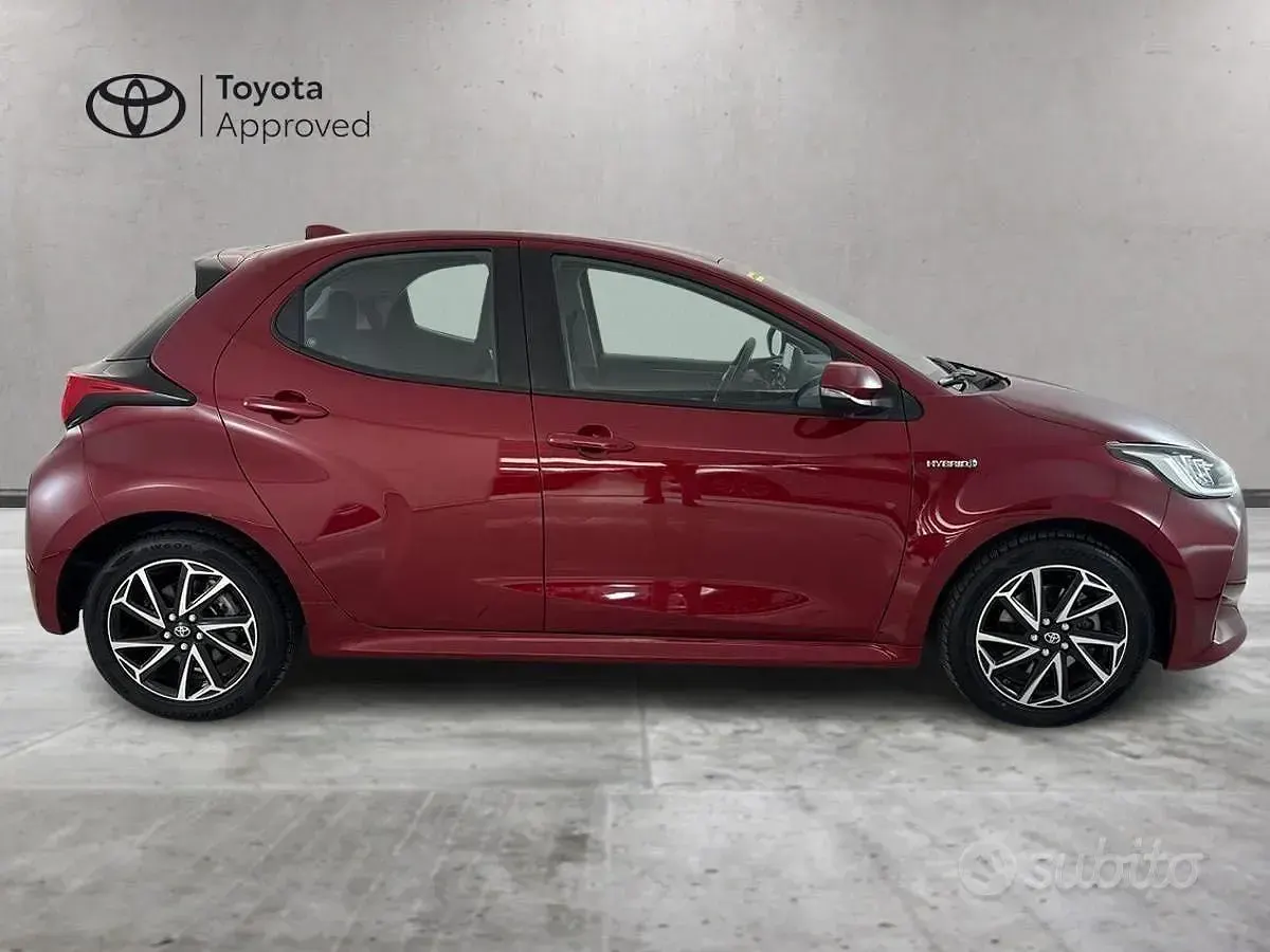 Usata Toyota Yaris Hybrid Trend 2021 Rosso Berlina