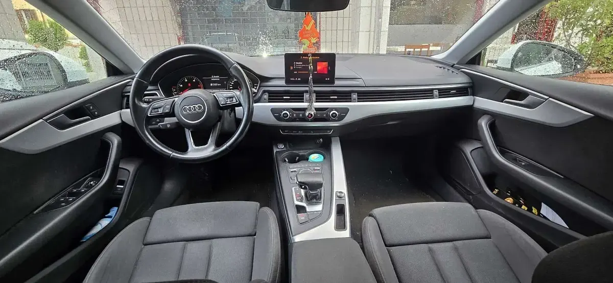 Usata Audi A5 Sportback S-Line 190 CV (139 kW) 2018 Bianco Utilitaria