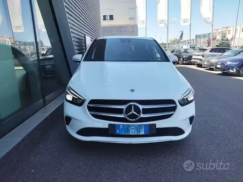 Usata Mercedes B250e 218 CV (160 kW) 2021 Bianco Monovolume