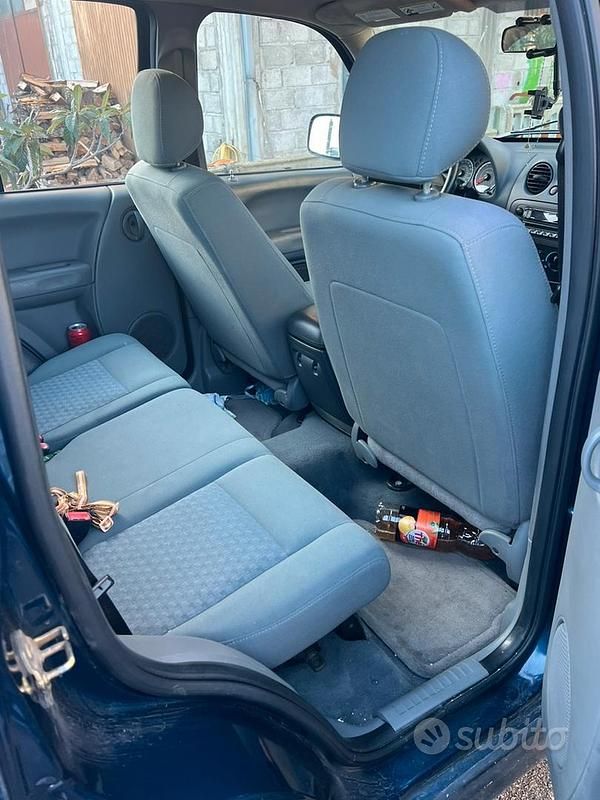 Usata Jeep Cherokee 163 CV (119 kW) 2006 Blu SUV
