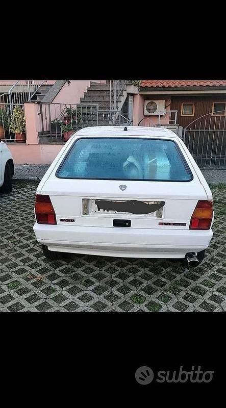 Usata Lancia Delta 132 CV (97 kW) 1992 Bianco Utilitaria