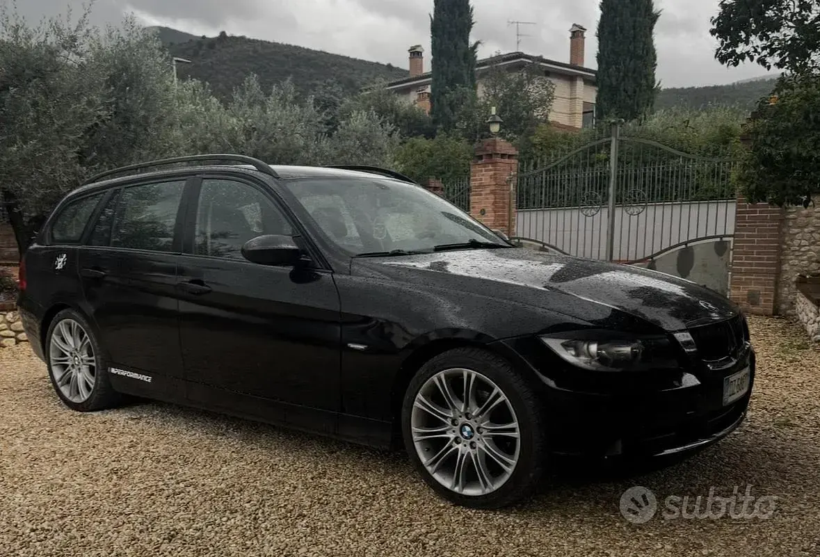 Usata BMW 318 Efficient Dynamics 122 CV (89 kW) 2006 Nero Station wagon