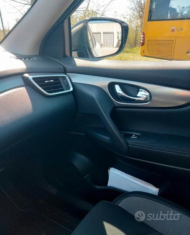 Usata Nissan Qashqai 110 CV (80 kW) 2018 Bianco SUV