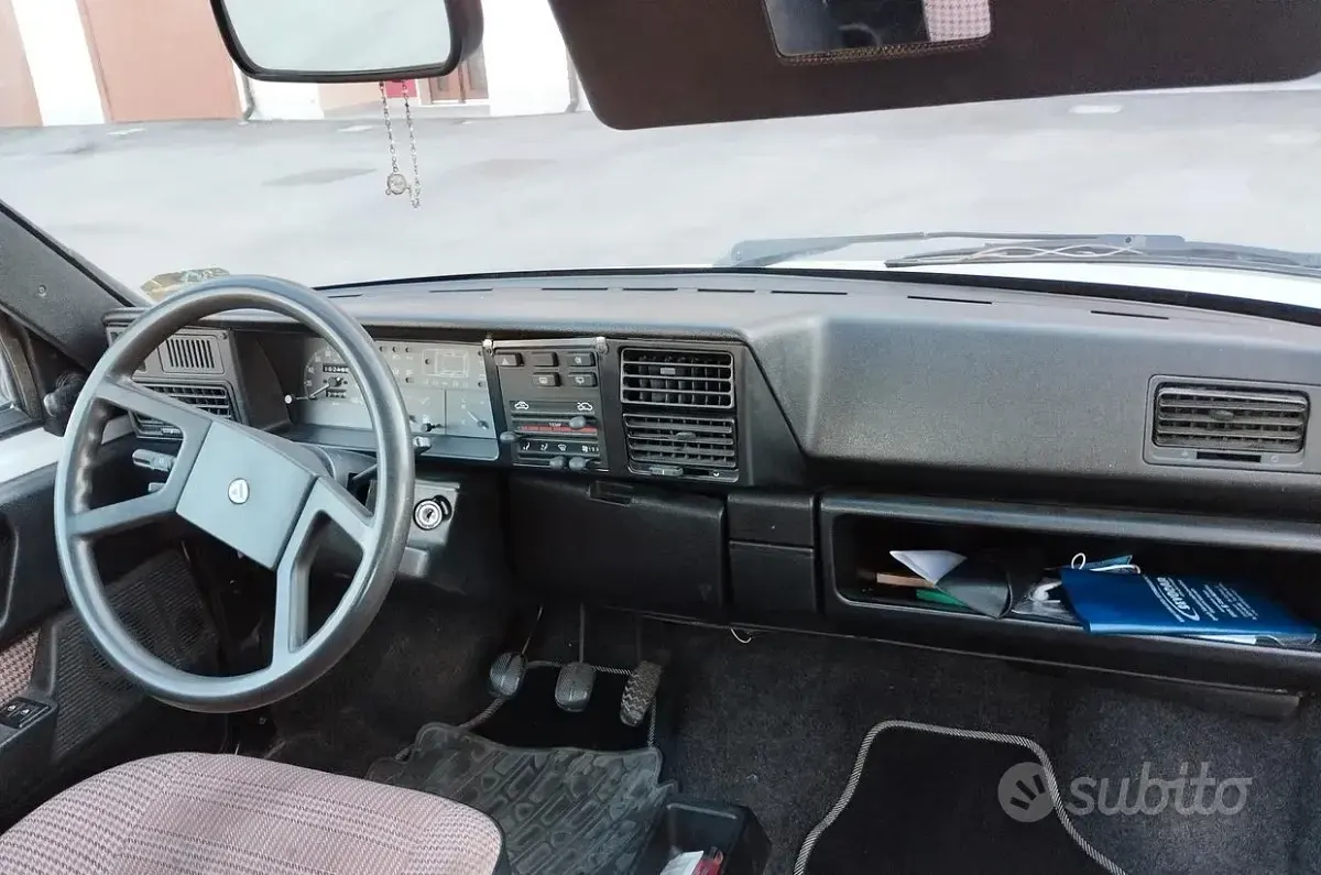 Usata Autobianchi Y10 45 CV (33 kW) 1991 Bianco Utilitaria
