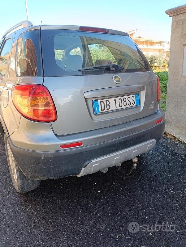 Usata Fiat Sedici 120 CV (88 kW) 2006 SUV