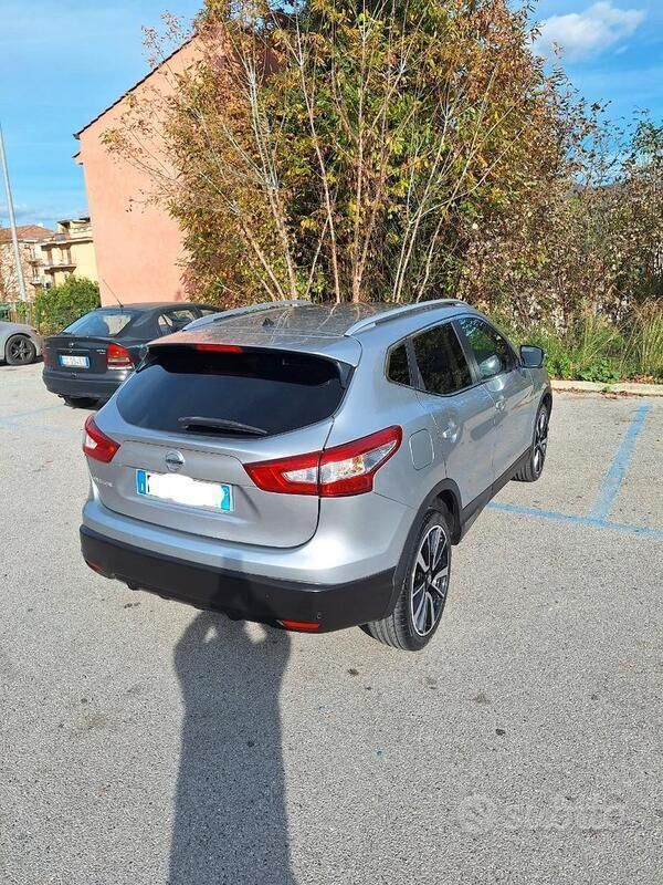 Usata Nissan Qashqai 2017 Grigio SUV