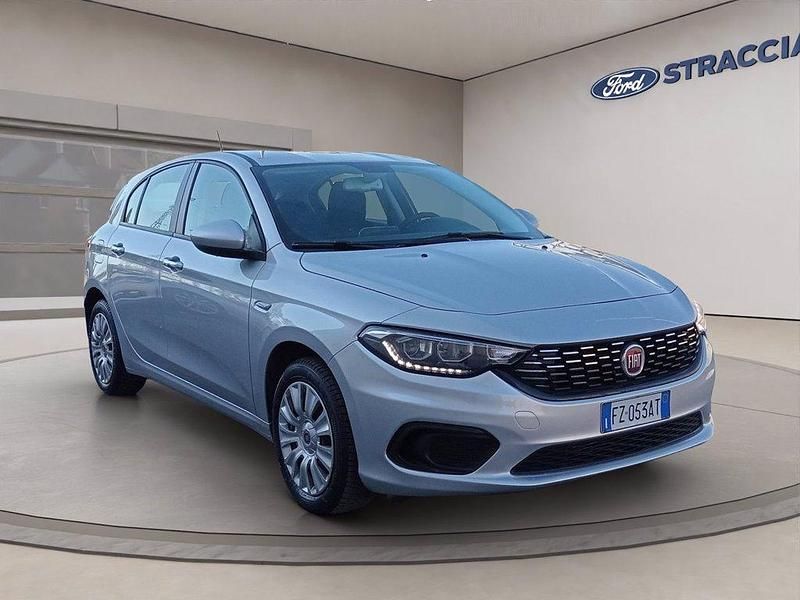 Usata Fiat Tipo Pop 95 CV (69 kW) 2019 Grigio metallizzato Berlina