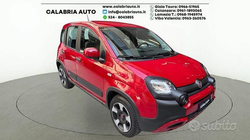 Usata Fiat Panda Red 70 CV (51 kW) 2023 Rosso Utilitaria