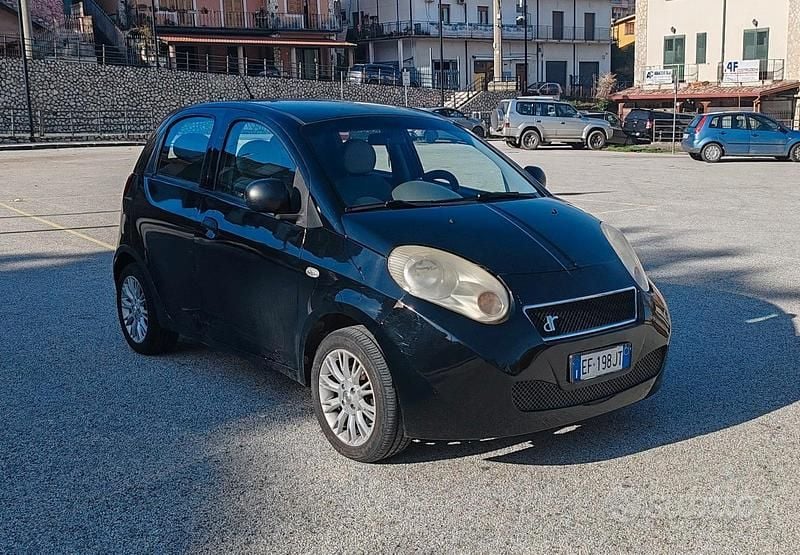 Usata DR DR1 2010 Nero Utilitaria