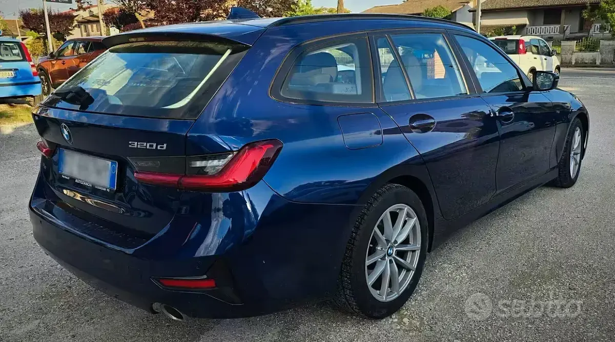 Usata BMW 320 Advantage 190 CV (139 kW) 2019 Blu Station wagon