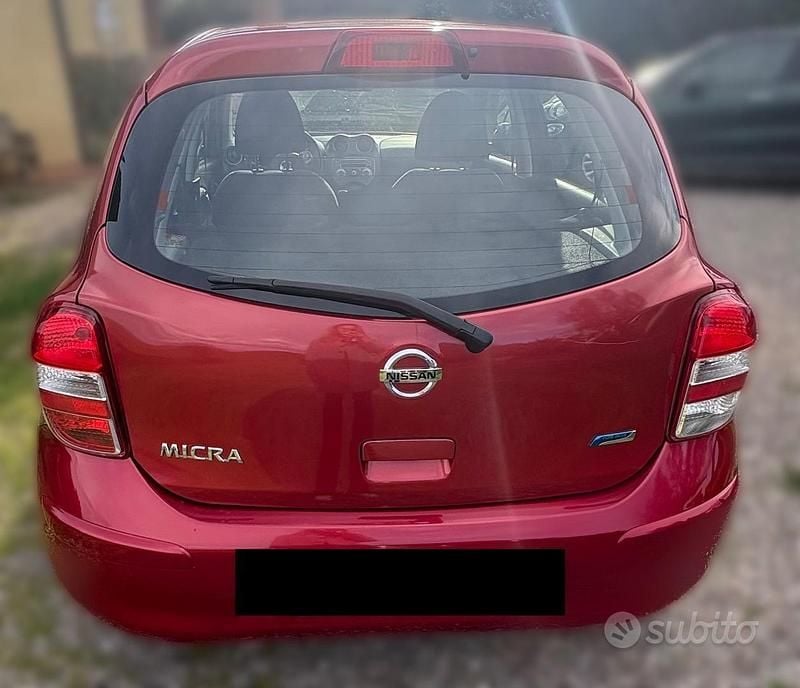Usata Nissan Micra 98 CV (72 kW) 2011 Rosso Utilitaria