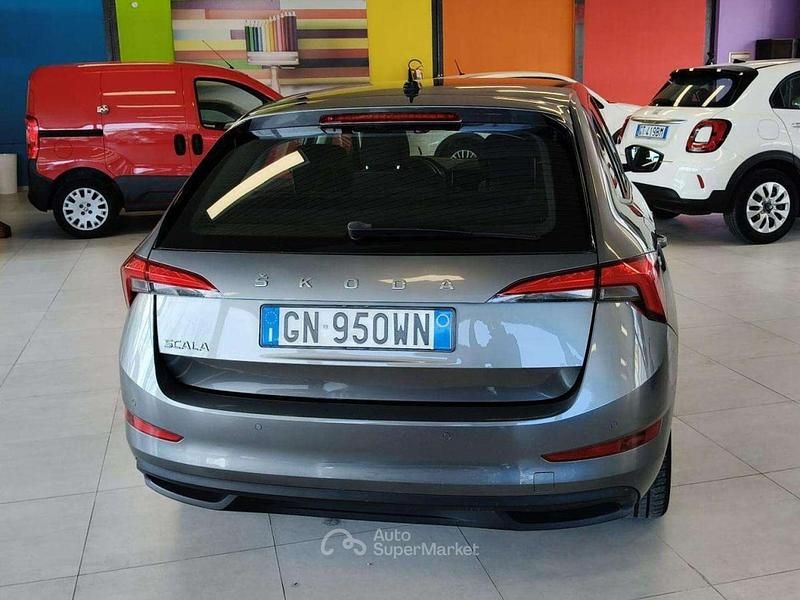 Usata Skoda Scala Ambition 95 CV (69 kW) 2023 Grigio Utilitaria