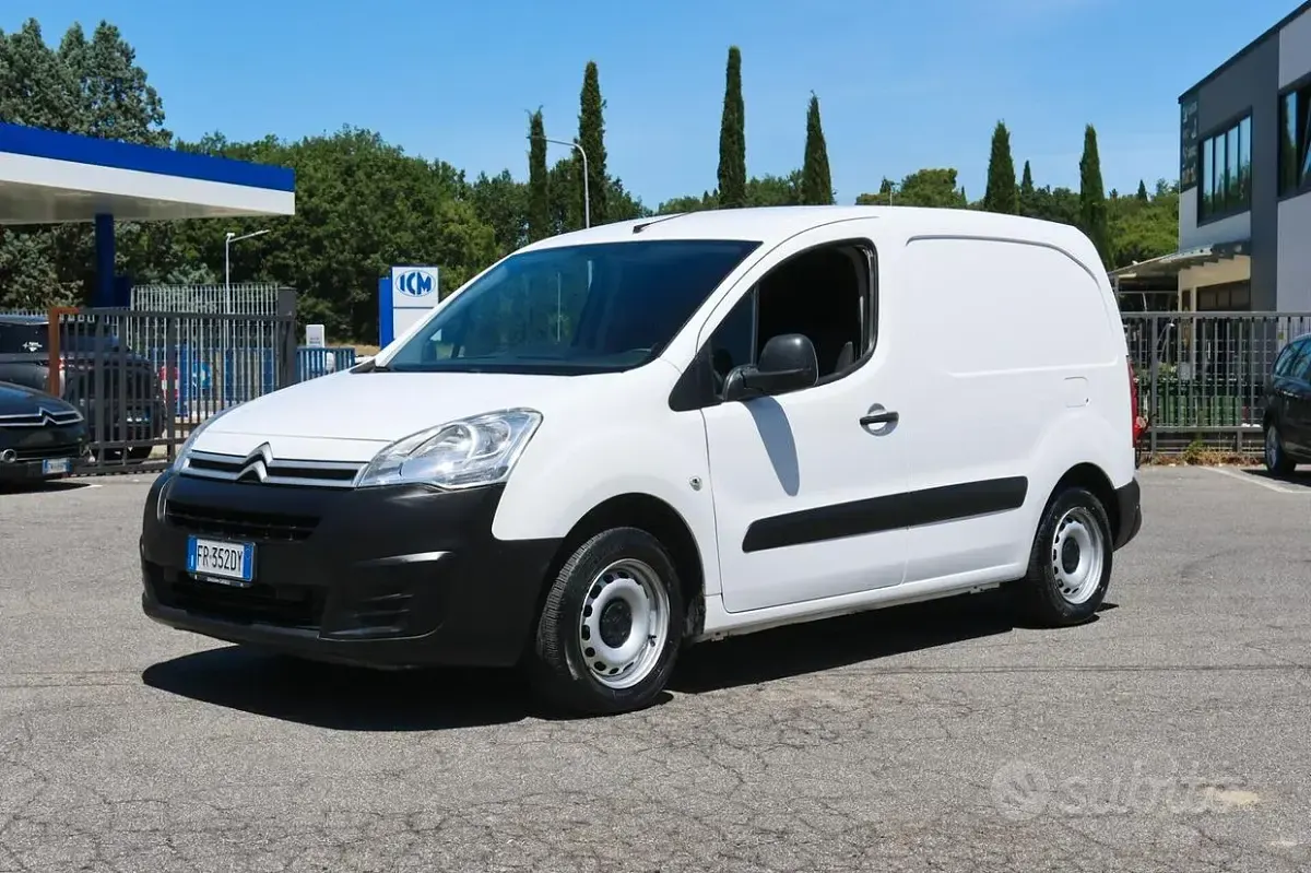 Usata Citroën Berlingo Feel 101 CV (74 kW) 2018 Bianco Monovolume