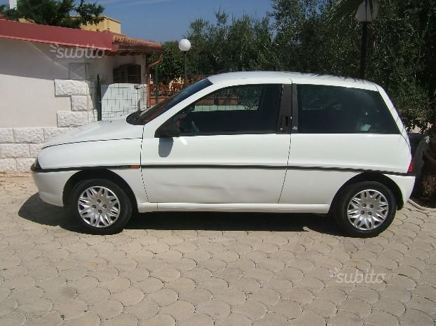 Lancia delta s4 picture