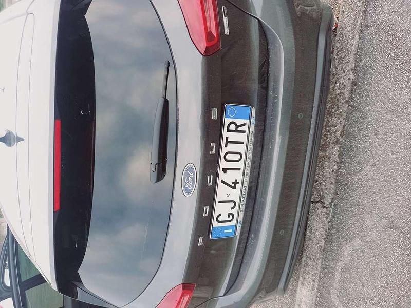 Usata Ford Focus ST-Line 125 CV (91 kW) 2022 Grigio Berlina