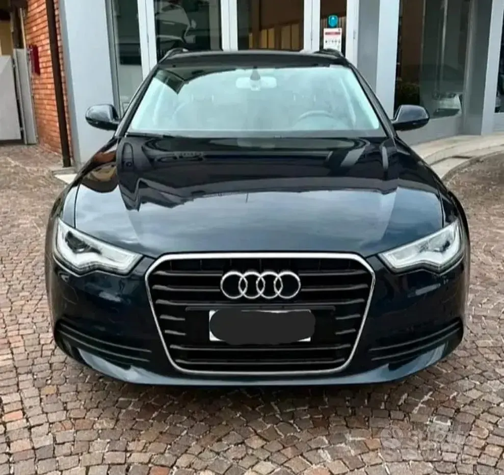 Usata Audi A6 177 CV (130 kW) 2013 Blu Station wagon