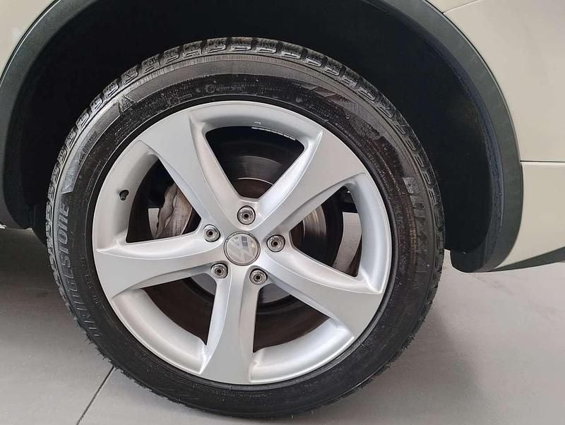 Usata VW Touareg Executive 239 CV (175 kW) 2011 Bianco SUV