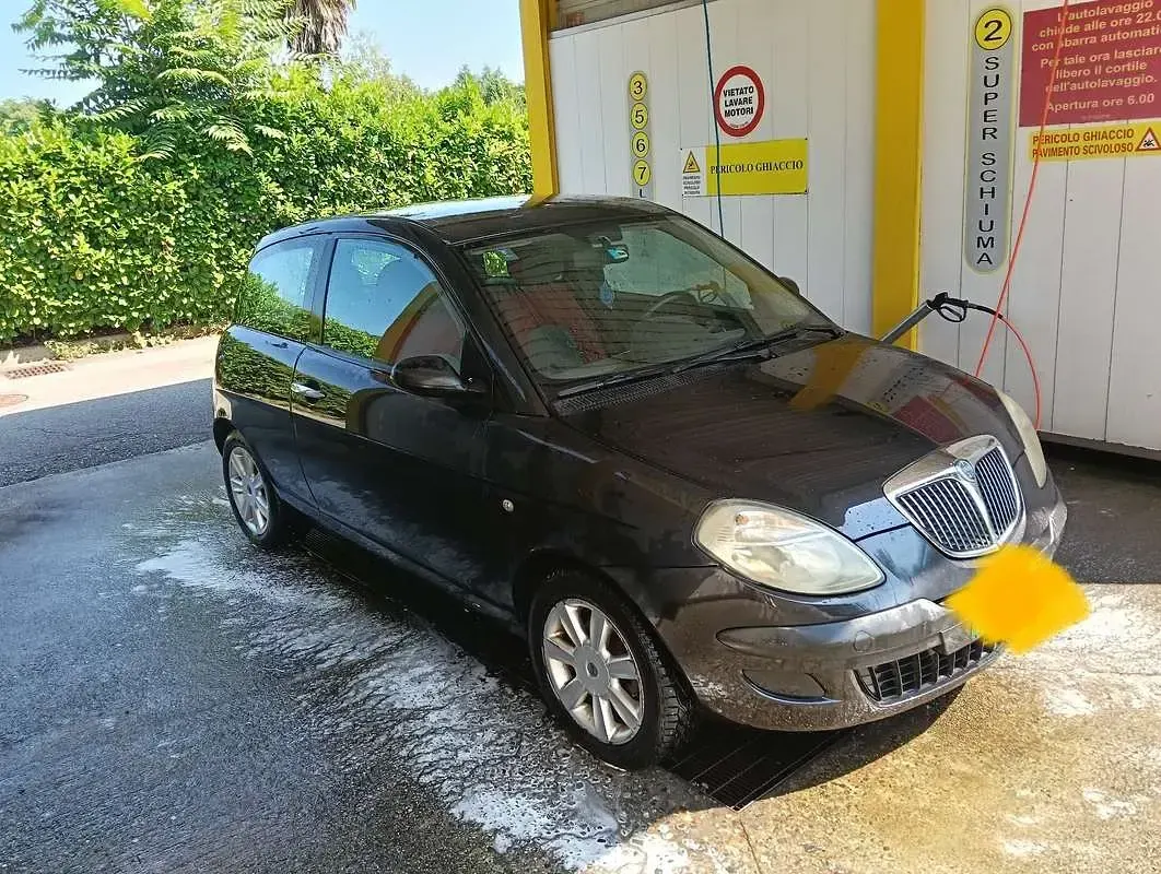 Usata Lancia Ypsilon 69 CV (50 kW) 2004 Utilitaria