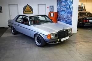 Usata Mercedes 280 220 CV (161 kW) 1980 Argento Coupé