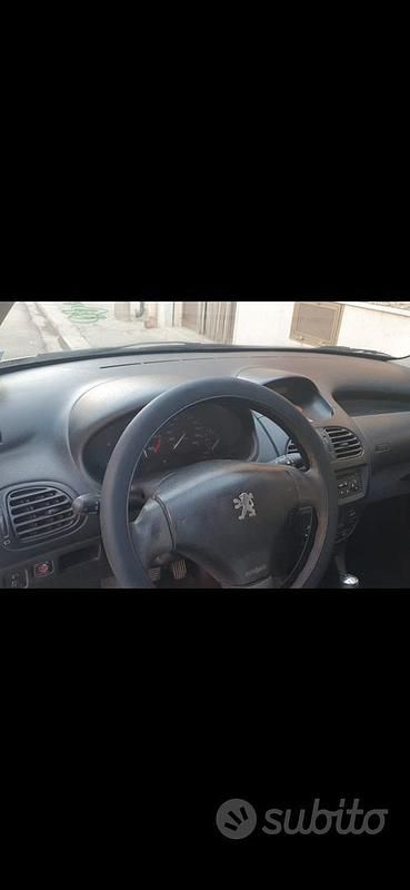 Usata Peugeot 206 2004 Grigio Berlina