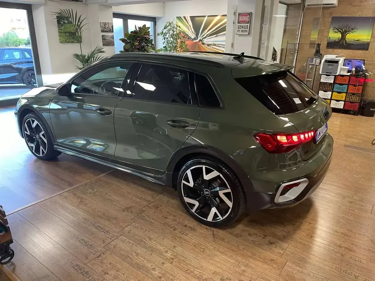 Usata Audi A3 Ambiente 150 CV (110 kW) 2025 Verde Berlina