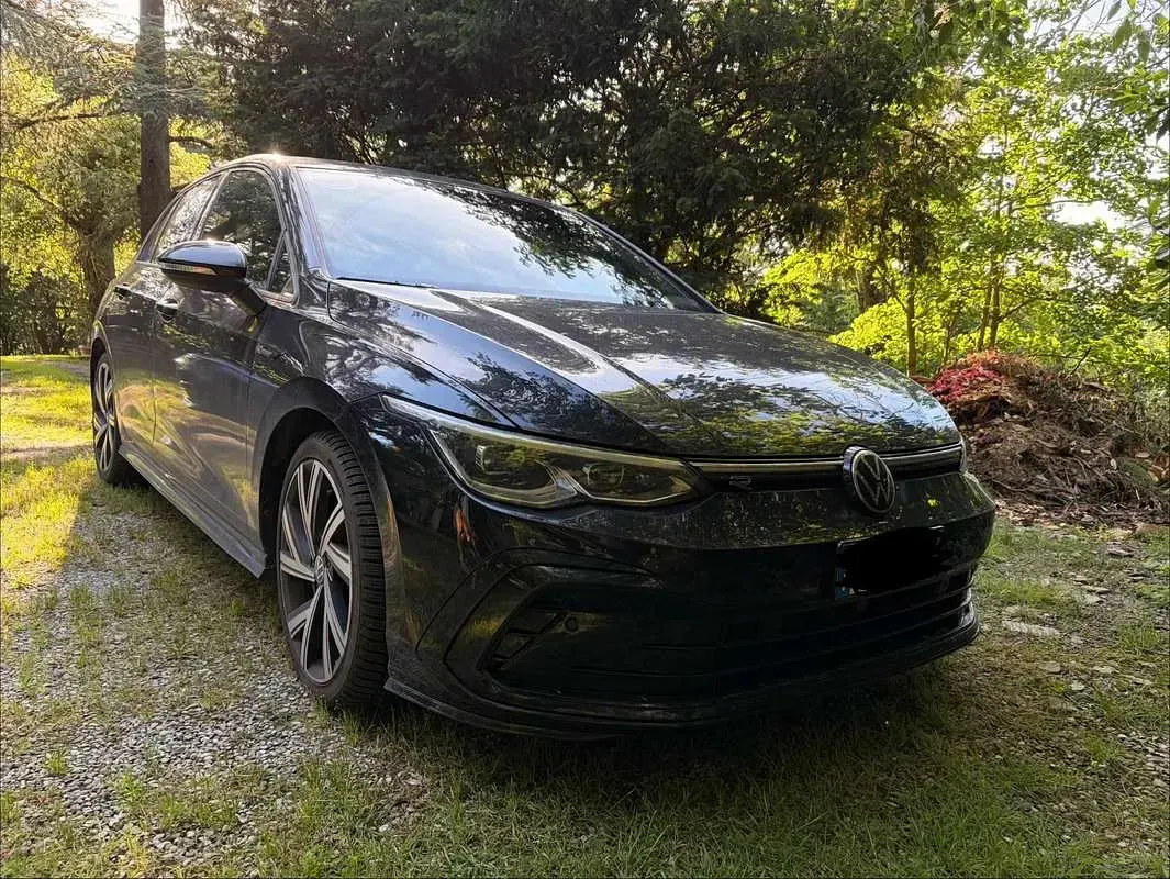 Occasion VW Golf VIII R-line 150 PK (110 kW) 2021 Zwart Sedan