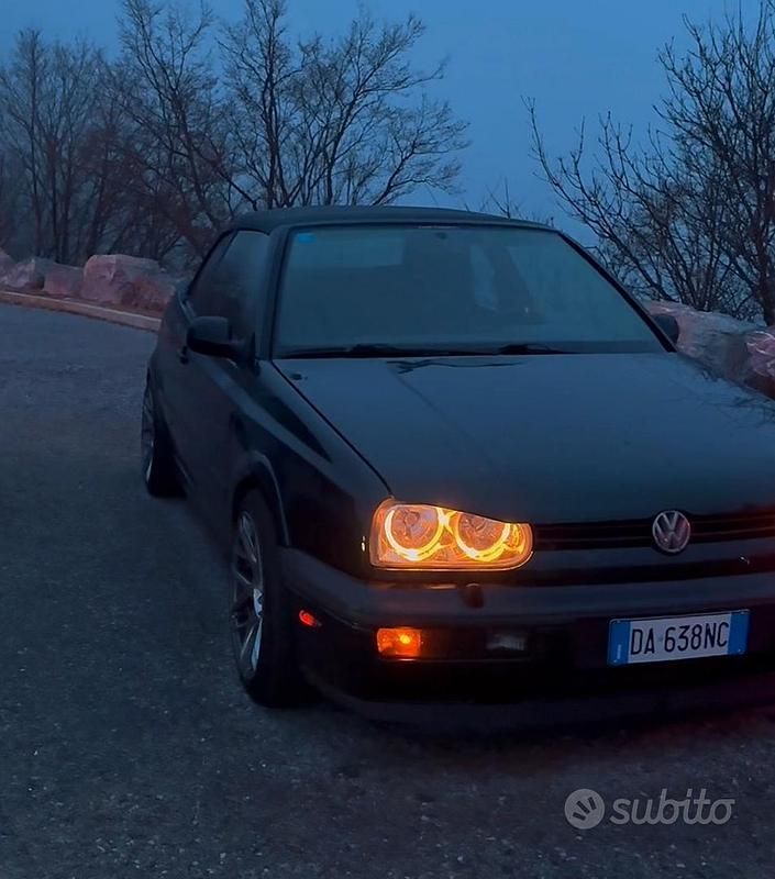 Usata VW Golf III 90 CV (66 kW) 1994 Verde Cabrio