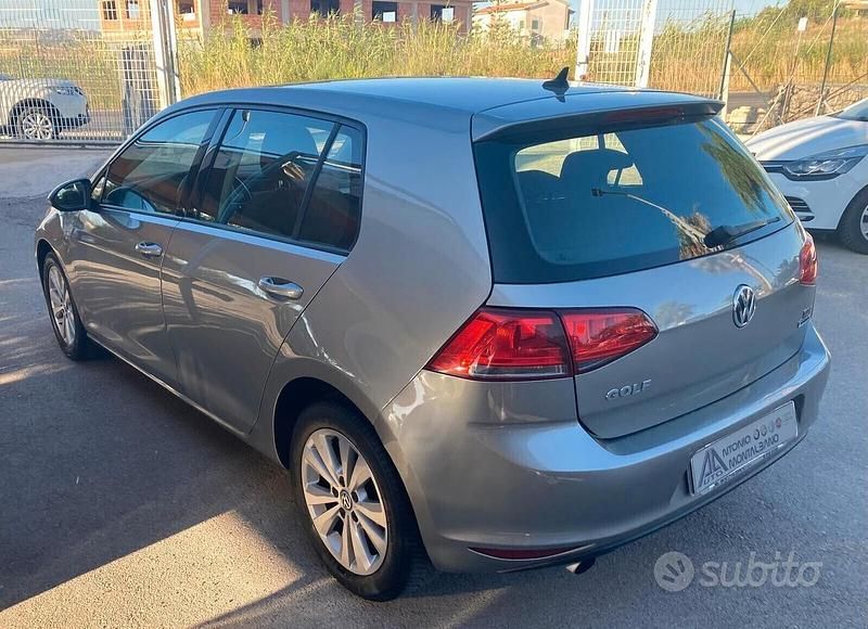 Usata VW Golf VII Comfortline 110 CV (80 kW) 2016 Grigio Berlina