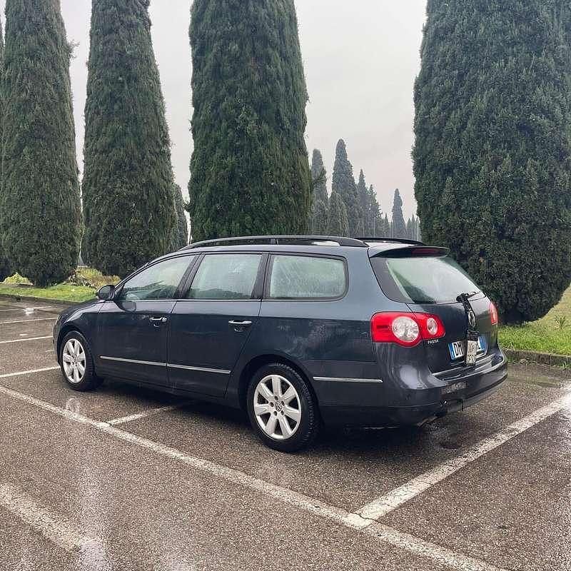 Usata VW Passat 69 CV (50 kW) 2008 Berlina