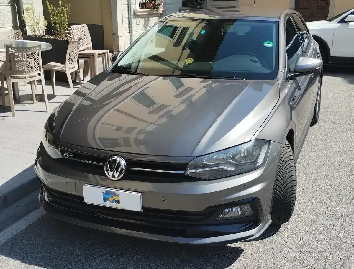 Usata VW Polo Highline 95 CV (69 kW) 2019 Grigio Utilitaria