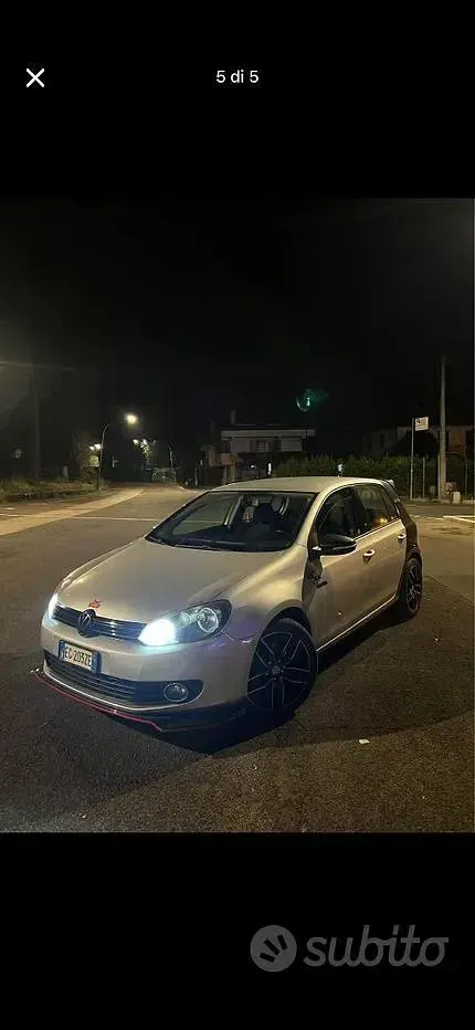 Usata VW Golf VI 105 CV (77 kW) 2011 Grigio Utilitaria