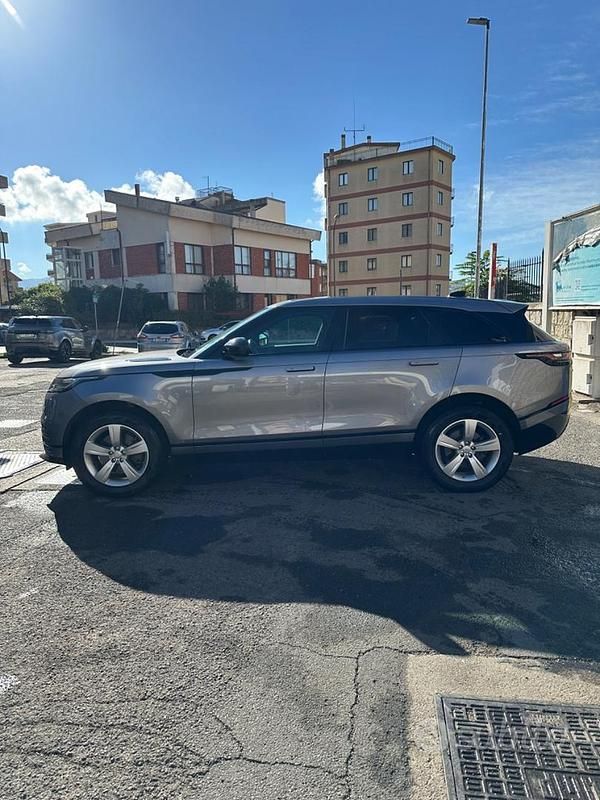 Usata Land Rover Range Rover Velar SE 240 CV (176 kW) 2019 Grigio SUV