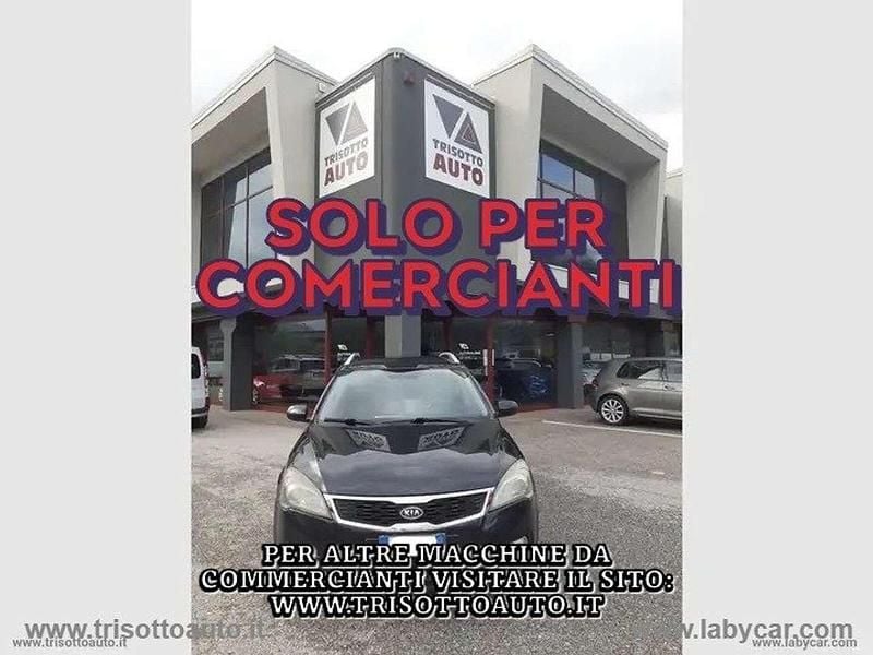 Nero Usata 2011 Kia Ceed Sportswagon Station wagon | 1500 € (Super prezzo) - Immagine 1/4