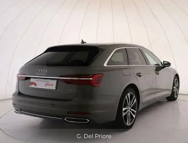 Usata Audi A6 Business 204 CV (150 kW) 2023 Grigio Station wagon