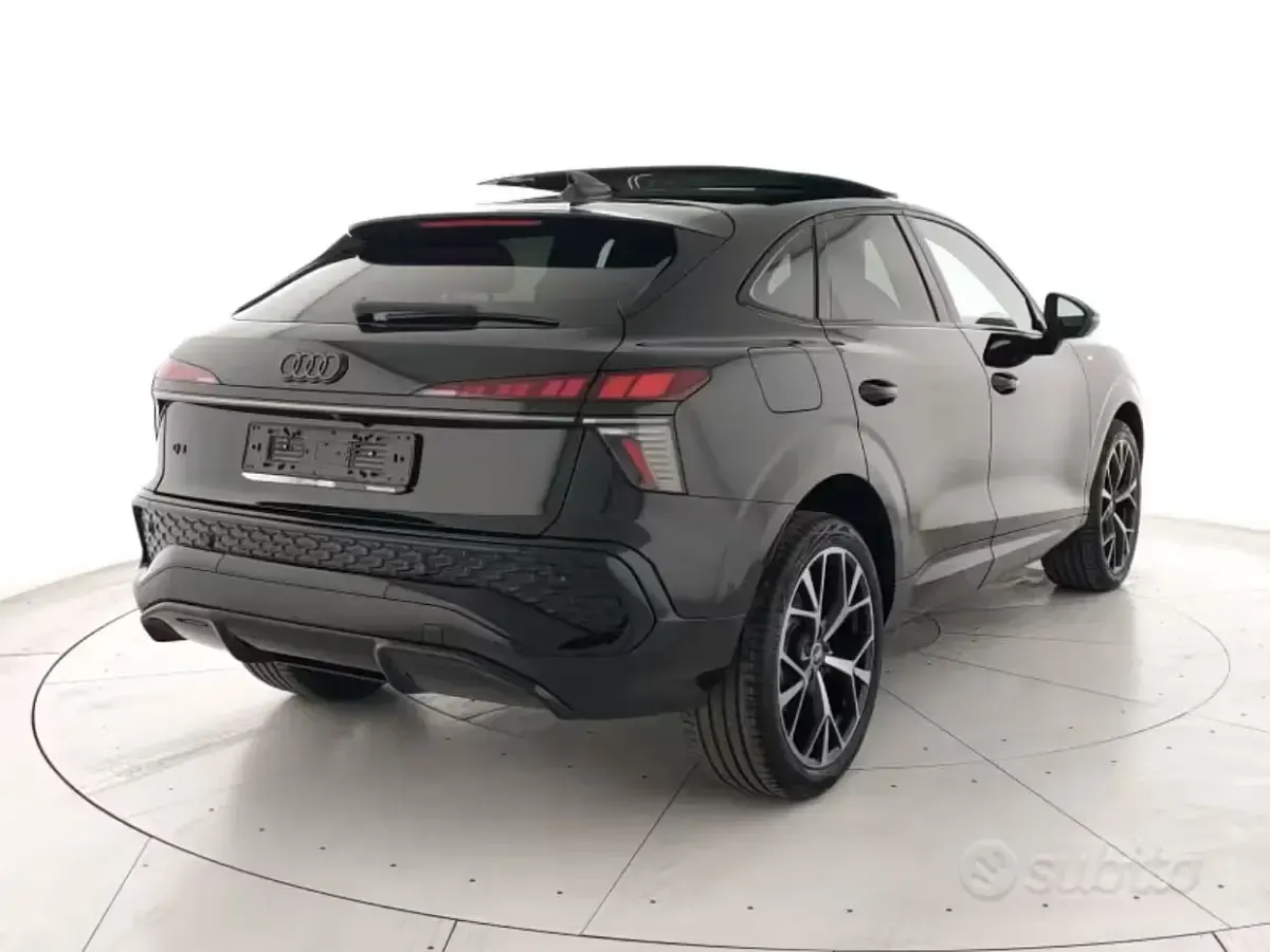 Nuova Audi Q3 Sportback S-Line 150 CV (110 kW) 2026 Nero SUV