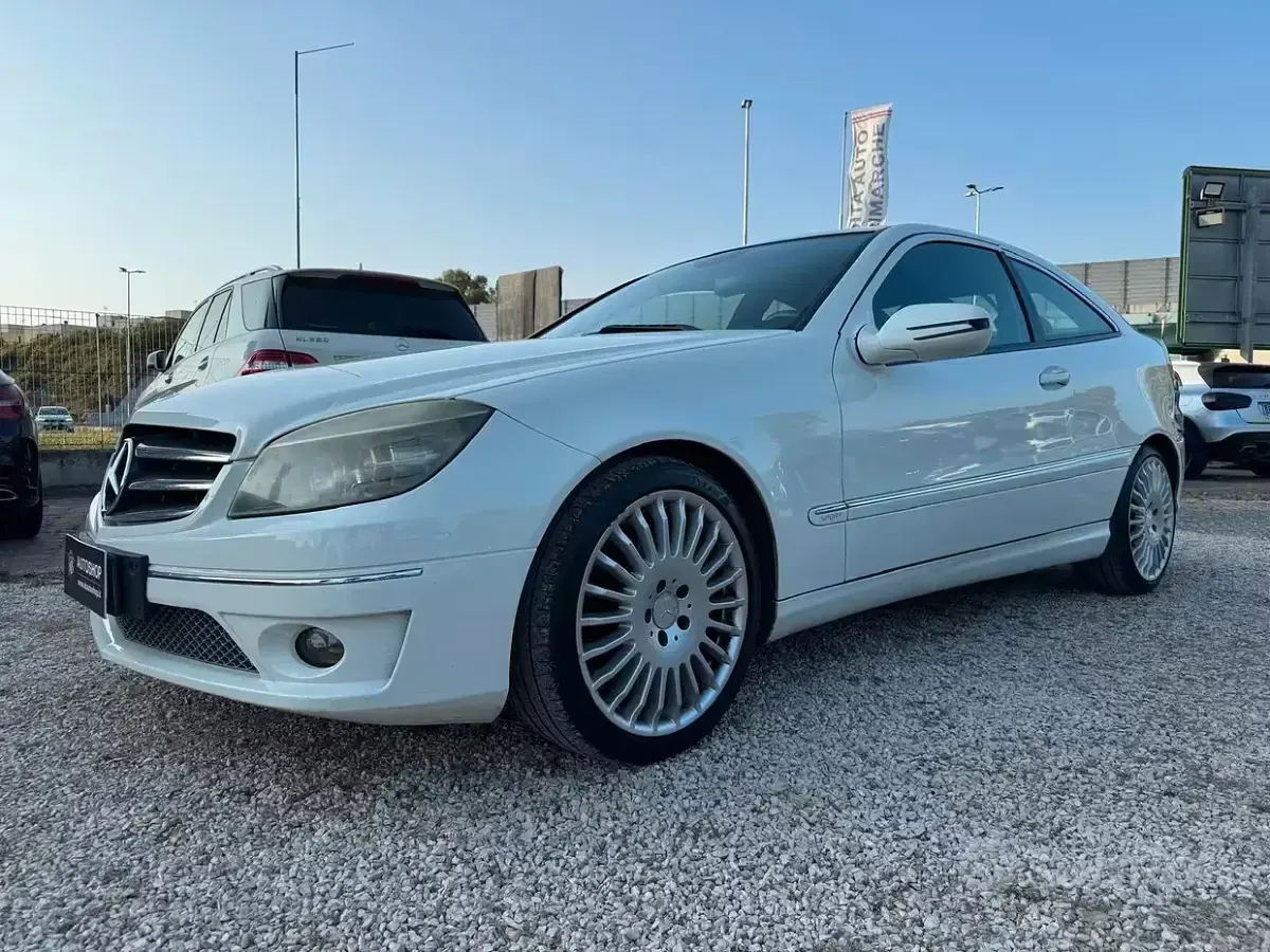 Usata Mercedes CLC220 150 CV (110 kW) 2009 Bianco Coupé